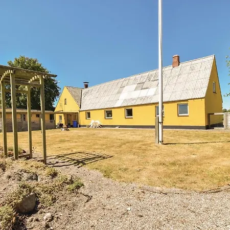 Hébergement de vacances Four-bedroom Holiday In Otterup